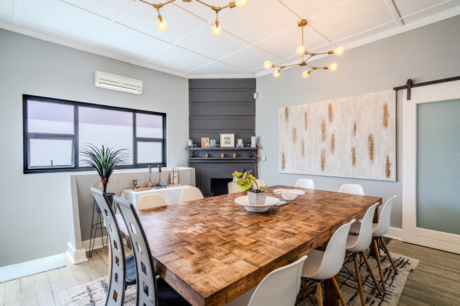 4 Bedroom Property for Sale in Fresnaye Western Cape